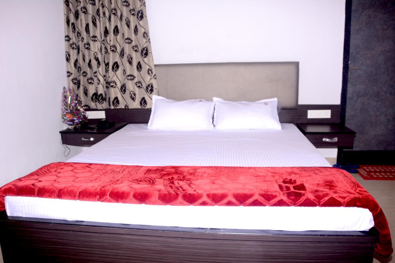 Hotel Raj Heritage Rāipur Екстериор снимка